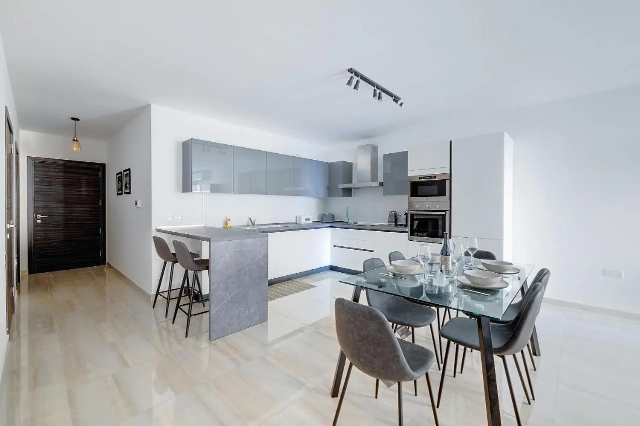 Chic 2Br Apartment, Ideal Location Ta Xbiex Malta