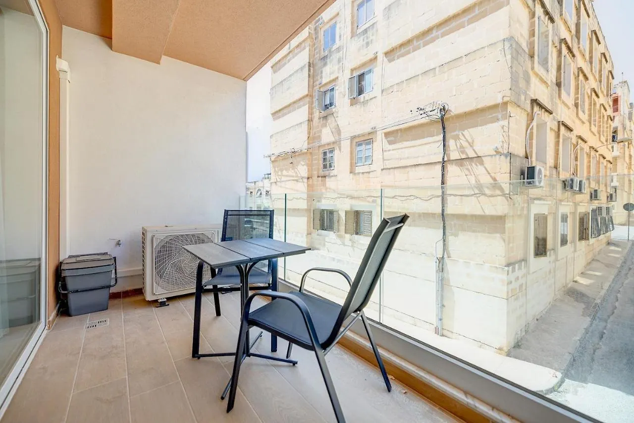 Chic 2Br Apartment, Ideal Location Ta Xbiex Apartment